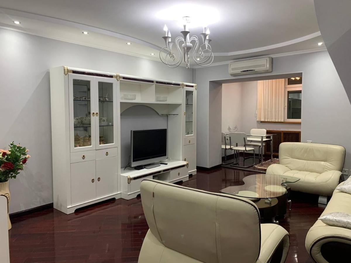Beautiful Apartments In The Heart Of The City Tashkent Esterno foto